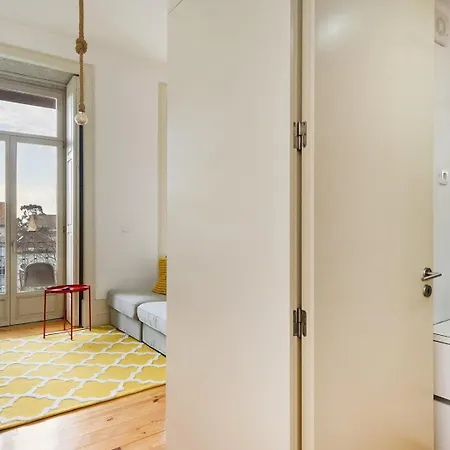 Appartamento Guestready - Urban Oasis With Private Balcony Oporto