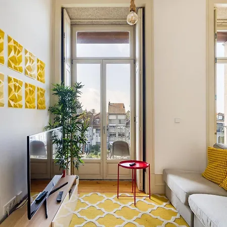 Guestready - Urban Oasis With Private Balcony Appartamento Oporto