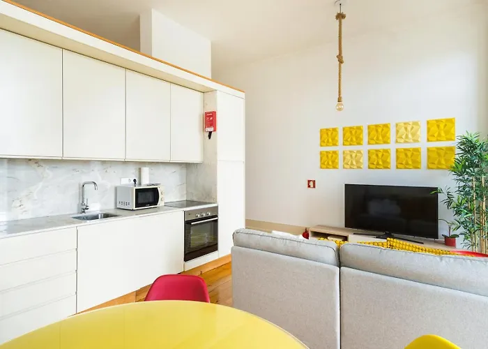 شقة Guestready - Urban Oasis With Private Balcony بورتو