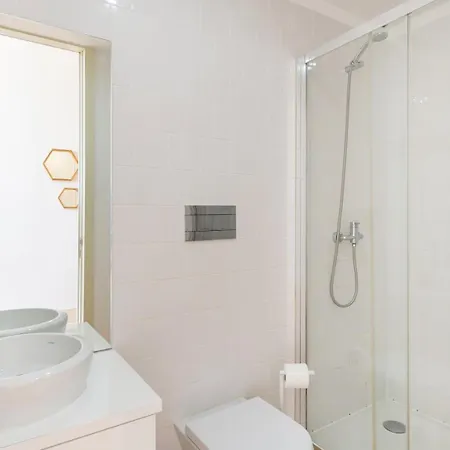 Guestready - Urban Oasis With Private Balcony Apartment Porto