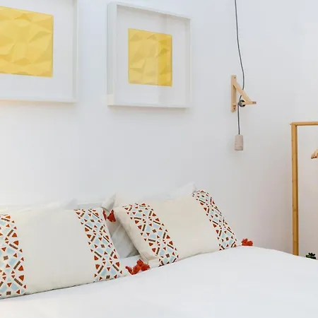 Guestready - Urban Oasis With Private Balcony Apartment